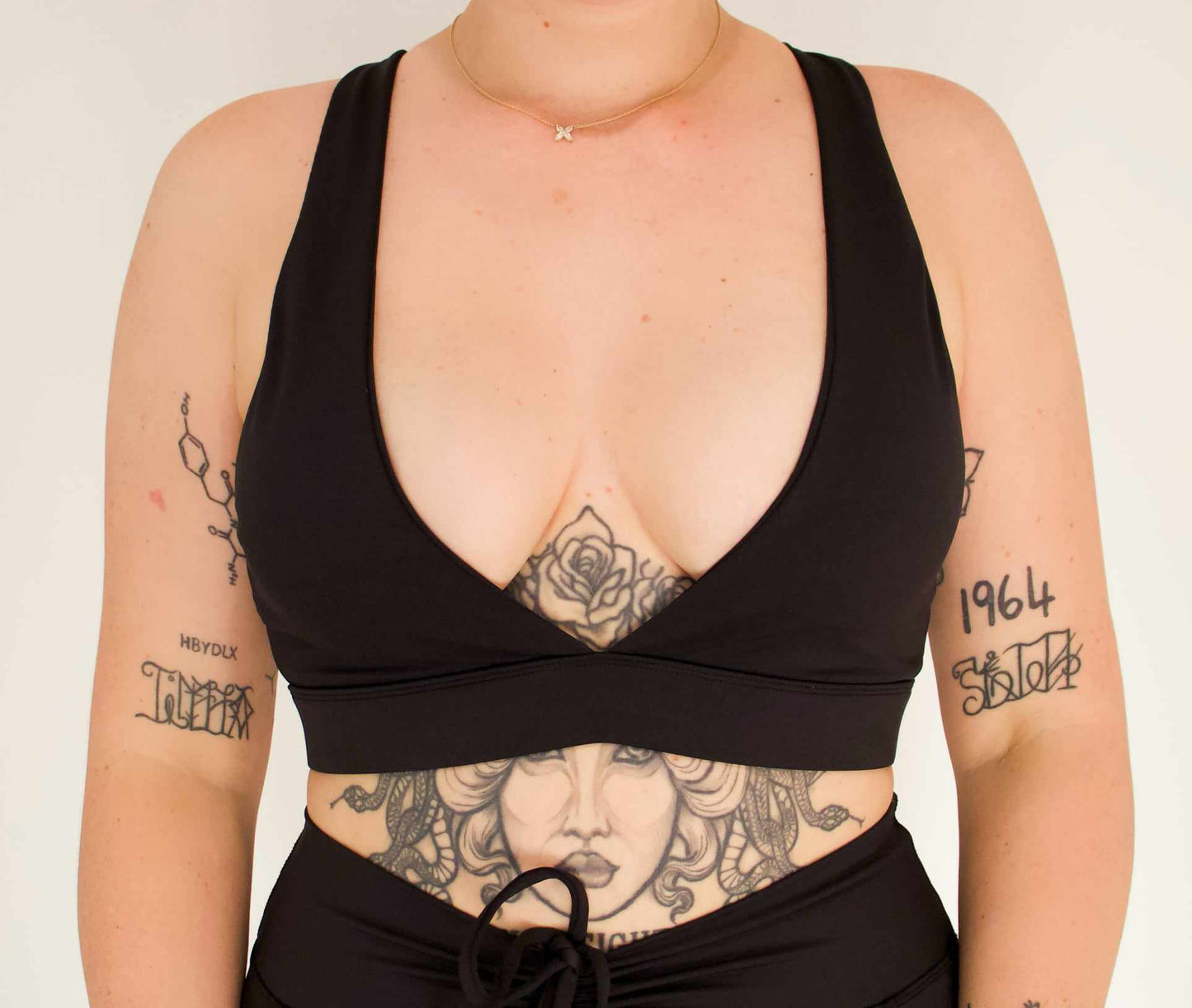 OB V Neck Cross Back Sports Bra